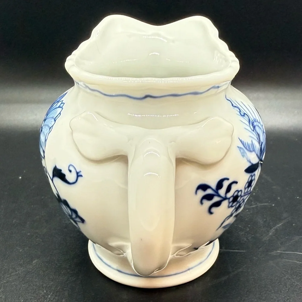 Blue Danube Japan Creamer 3.5